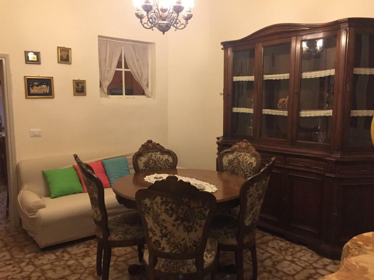 شقة La Casa Di Luigi مونتيفاركي المظهر الخارجي الصورة