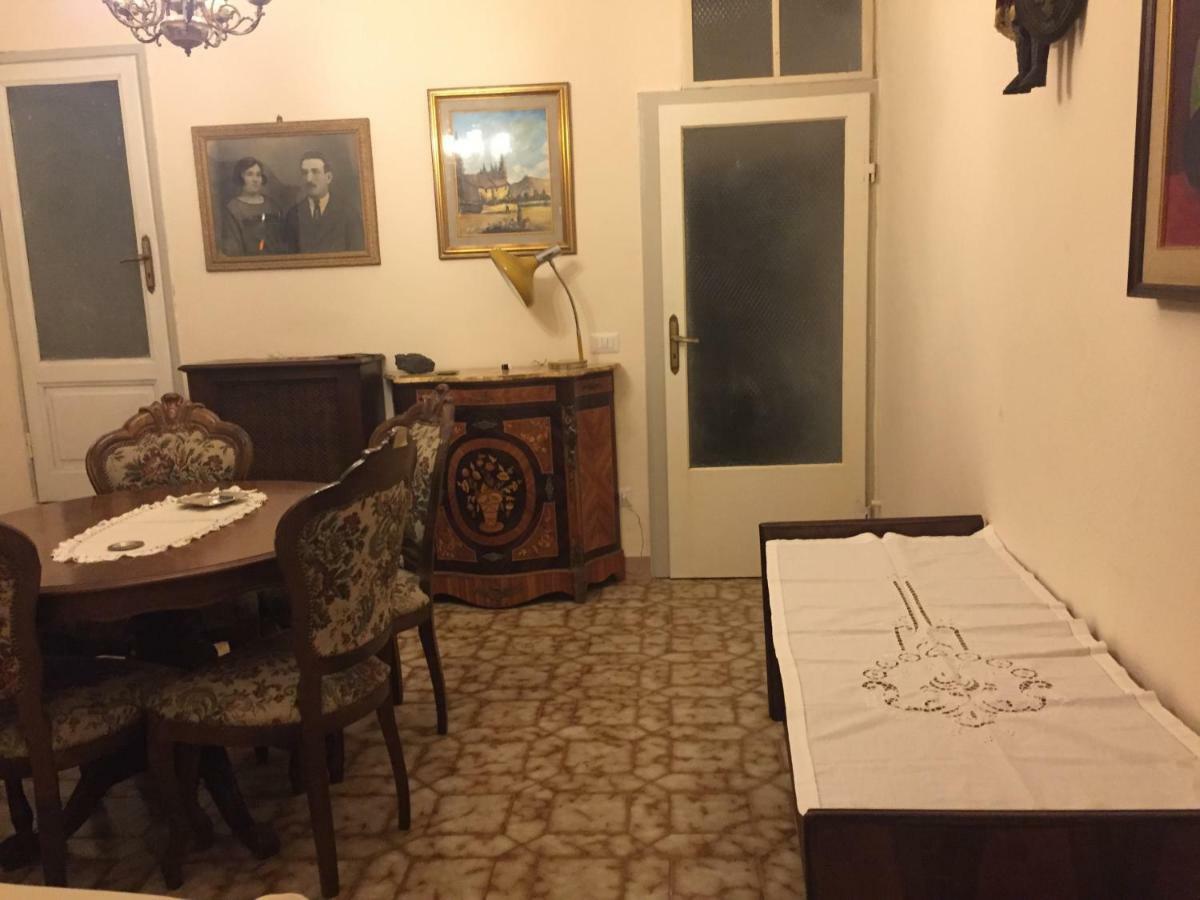 شقة La Casa Di Luigi مونتيفاركي المظهر الخارجي الصورة