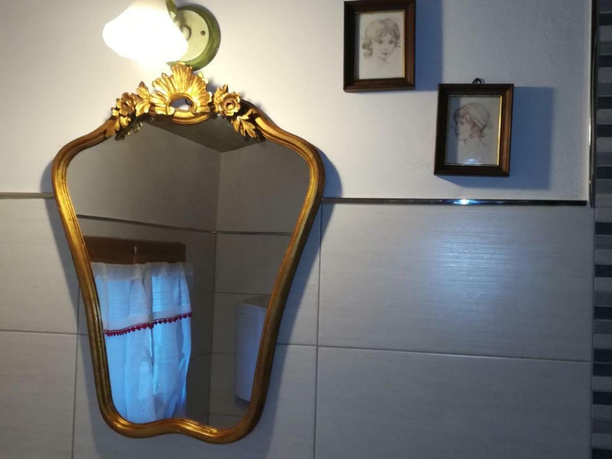 شقة La Casa Di Luigi مونتيفاركي المظهر الخارجي الصورة